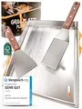LIKAYA® Plancha Grillplatte [30x40cm] mit 2x Grillspachtel mit FSC-Akazienholzgriff Grillzubehör | Verzugsfreier Edelstahl | Plancha Gasgrill Kohlegrill | Geschlossene Ecken ohne Auslaufen