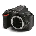 Nikon D5500 schwarz gebraucht ca. 9.000 Ausl. Kamera