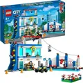 LEGO 60372 City Polizeischule Spielset mit Hindernisstrecke, Pferd-Figur, Spielzeug-Auto und 6 Minifiguren, für Kinder ab 6 Jahren - Bunt