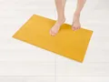 Hammetex 100% Baumwolle rutschfeste Badematte, 43x61 cm Badvorleger für Badezimmer WC, Saugfähig Schnelltrocknend Waschbar Bad Fußmatten, Mustard (Gelb)