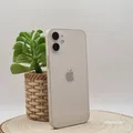 Apple iPhone 12 mini 64GB Weiß- Akzeptabler Zustand