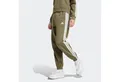 adidas Sportswear Sporthose ESSENTIALS 3-STREIFEN LOOSE-FIT Locker geschnitten, mit schmal zulaufender Beinform
