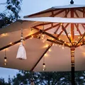 Lights4fun LED Party Lichterkette für Sonnenschirm Balkon warmweiß Timer batteriebetrieben Innen- und Außen Lichterkette Kugeln Glühbirnen LED Sonnenschirm mit LED Beleuchtung Parasol