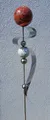 Skulptur Saturn Kugel rot Edelstahl 160 cm Beetstecker Gartenstecker