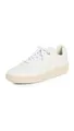 VEJA V-90 Sneaker