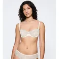 Triumph Balconette-BH Comfort Glam Komfort-Bügel, Spitze, florale-grafische Spitze, eleganter Look weiß 70