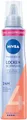 NIVEA Locken Schwung Schaumfestiger, pflegender Haarschaum mit Hitzeschutz, Panthenol & Vitamin B3, Locken Schaumfestiger mit 24h Halt (Haltestufe 4), Styling Mousse (150 ml)