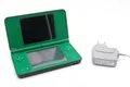 Nintendo DSi XL Handheld Konsole Grün / Schwarz m. Ladekabel - GEBRAUCHT