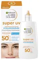 Garnier Ambre Solaire LSF 50+ Super UV Fluid Sonnenschutz, Sonnencreme mit Hyaluronsäure, ultraleichte & mattierende Formel für das Gesicht, unsichtbar, Schutz vor Sonnenbrand & Pigmentflecken, 40ml