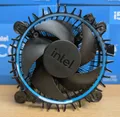 5x Intel Laminar RM1 Sockel 1700 CPU Kühler in geöffneter 12400 Box-Verpackung