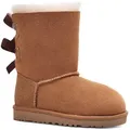 UGG K BAILEY BOW II Winterboots, Schlupfboots, Winterstiefel, Snowboots mit Schleifchen aus Satinband braun 35 EU (3 US)