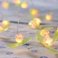 Lights4fun 20er Micro LED Lichterkette Blumen Tulpen warmweiß Timer Batterie Deko Tulpen Lichterkette Innen Osterdeko Lichterkette Deko Ostern Tischdeko