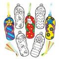 Baker Ross Sonnenfänger-Dekorationen „Flip-Flop“ (8er-Pack), perfekt für Kinder zum Dekorieren und Aufkleben, ideal für Heimwerkerarbeiten, Schularbeiten, Bastelgruppenprojekte und mehr