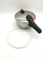 Amazon Basics Schnellkochtopf aus Edelstahl, induktionsgeeignet, 4 Liter