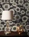 Newroom Vliestapete Ella Muster Tapete Blumentapeten Blumen,Sonnenblumen,Natur, Schwarz Tapete Floral Blumen - Blumentapeten Mustertapete Grau Beige Landhausstil Modern Sonnenblumen Natur für Wohnzimmer Schlafzimmer Küche, Mustertapete