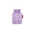 Hugo Frosch Mini-Wärmflasche 0,2l – Made in Germany – mit weichem Strickbezug Herzen Lila – kleine, auslaufsichere Bettflasche für unterwegs