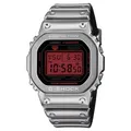 Casio G-SHOCK Multifunktions-Digitaluhr, Modell GM-5600YRA-8ER, rotes Zifferblatt
