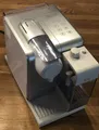 Nespresso DeLonghi  Lattissima TOUCH EN560.S silber + Zubehör neu + Händler +