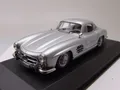 Mercedes 300 SL (W198) 1955 silber Modellauto 1:43 Maxichamps