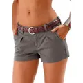 LASCANA Shorts aus elastischer Baumwollware mit Taschen, kurze Hose, Freizeitlook, Sommerhose grün 34