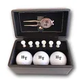 Golfball Set mit Gravur Initialen personalisiert 3 Wilson Golfbälle Pitchgabel und 6 Tees Geschenkbox schwarz Wunschtext Geschenk Golfer/in (Set mit 3 Wilson Duo Soft Bällen)