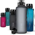 720°DGREE Trinkflasche 1,5 Liter “uberBottle“ softTouch +Sieb - BPA-Frei - XL Wasserflasche für Gym, Fitnessstudio, Workout, Fitness, Sport, Outdoor - Große Sportflasche aus Tritan - Leicht, Stoßfest