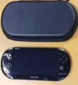 Sony PlayStation PS Vita Slim Handheld Konsole Schwarz PCH 2016 3.74 Akz Tasche