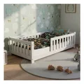 Juskys Kinderbett Naya 80x160 cm - Bett mit Rausfallschutz & Lattenrost - Holz Bodenbett Kinder Weiß