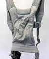 Ergobaby Embrace Soft Air Mesh Soft Grey Babytrage für Neugeborene
