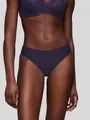 Triumph Tai-Slip Red Label Body Make-Up Illusion Lace aus glatter Spitze und cremig-weicher Mikrofaser