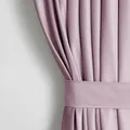 AmeliaHome Restilo Set Vorhang H 270 x B 140 cm mit Raffhalter 54 x 10 cm Velvet Optik Puderrosa 1 St. Ösenschal Samt Halbverdunkelungsvorhang Fensterdekoration Dekoschal Dekorvorhang