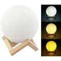 Lunartec Deko-Mond-Leuchte mit LED, Touchbedienung, Akku, 3 Farben, Ø 15 cm