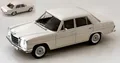MODELLAUTO STATISCH MERCEDES 200 D W115 1968 WEISS MODELLBAU MASSSTAB 1:18