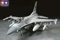 Lockheed Martin F-16 CJ Fighting Falcon Fighter 1:3 2 Plastic Modell Kit Tamiya