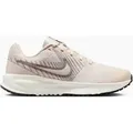 Nike W  Run Defy Laufschuh Beige, Damen, Größe: 43 - Nike W  Run Defy Laufschuh Beige, Damen, Größe: 43 - woman - Beige