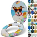 SANFINO® Premium WC Sitz mit Absenkautomatik – hochwertige Toilettendeckel aus Holz, viele bunte Motive, hoher Sitzkomfort, einfache Montage inklusive Montageanleitung – "Sunny Dog"