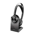 Poly Voyager Focus 2 USB-C Headset mit Ladestation und USB-C/A Adapter – Bluetooth, ANC, Acoustic Fence Technologie, bis zu 25 Stunden Sprechzeit, Schwarz