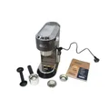 DeLonghi Espressomaschine Kaffeemaschinen Dedica EC685BK kompakt leistungsstark