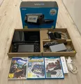 Nintendo Wii U Konsole 32 GB Nintendo Land Premium Pack in OVP + 2 Spiele