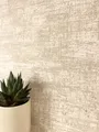 NEWROOM Tapete Beige Vliestapete Used-Look - Mustertapete Modern Taupe Gold Beton Metallic Loft Tapete Industrial Glanz Rustikal inkl. Tapezier-Ratgeber