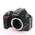 Nikon D5600 Gehäuse schwarz ca. 85.000 Ausl. Kamera