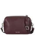 Calvin Klein Umhängetasche CK Webbing Double Strap Camera Bag fudge LV04F3165GBAP
