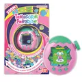 Bandai - Tamagotchi Paradise Erde - Virtuelles Haustier zum Aufziehen - Tamagotchi Interaktives Spielzeug auf Deutsch, Zoom - Modell Erde in Rosa und Grün - Spielzeug für Kinder ab 6 Jahren - 43421