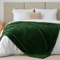BEDELITE Kuscheldecke Flauschig Decke Extra Groß - weiche Flanell Decken Grün 230x270 für Bett, Deko Streifen Cord Fleecedecke Dunkelgrün als Tagesdecke für Schlafzimmer, King Blanket Wide Use
