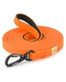 lionto wetterfeste Schleppleine mit 360° Sicherheitskarabiner, 5 m, mit Tasche & gepolsterter Handschlaufe, robuste Hundeleine aus Nylongewebe mit PVC Beschichtung für die Hundeerziehung, orange