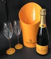 Veuve Clicquot Champagner Flasche 0,75l 12% Vol + Veuve Kühler + 2 Veuve Gläser