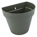 Spetebo Kunststoff Wand Blumentopf für Außen 28 x 20 cm - Oliv grün - Blumen Wandtopf halbrund frostbeständig - Outdoor Deko Wandampel Hängetopf Wandvase Pflanztopf zur Wandmontage