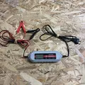 KRAFTPAKET KFZ Batterieladegerät 12V 6V 4A Ladegerät Auto Motorrad (ohne OVP)