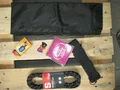 STARTERSET FÜR E-GITARREN-KABEL TWEET-SAITEN SK40-PIKS-STIMMGERÄT-GURT-IN TASCHE