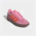adidas Sportswear BARREDA Sneaker inspiriert vom Design des adidas handball spezial orange|rosa 37 1/3 EU